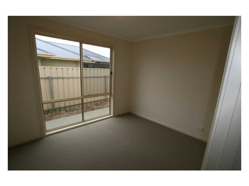 5B Hazel Street, Moonta Bay SA 5558