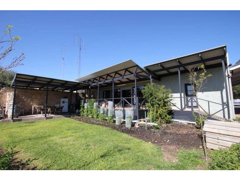 5 Milne Terrace, Moonta SA 5558