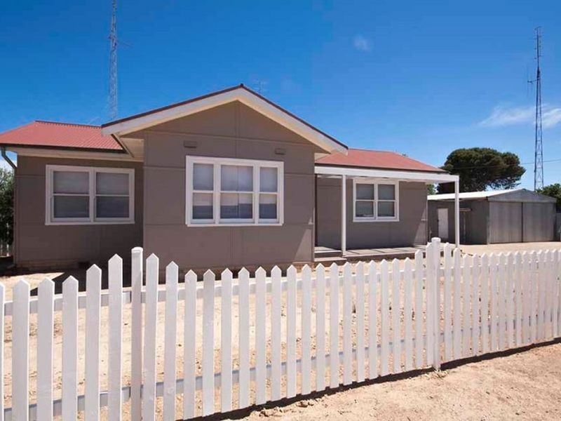 15 Irwin Street, Wallaroo SA 5556