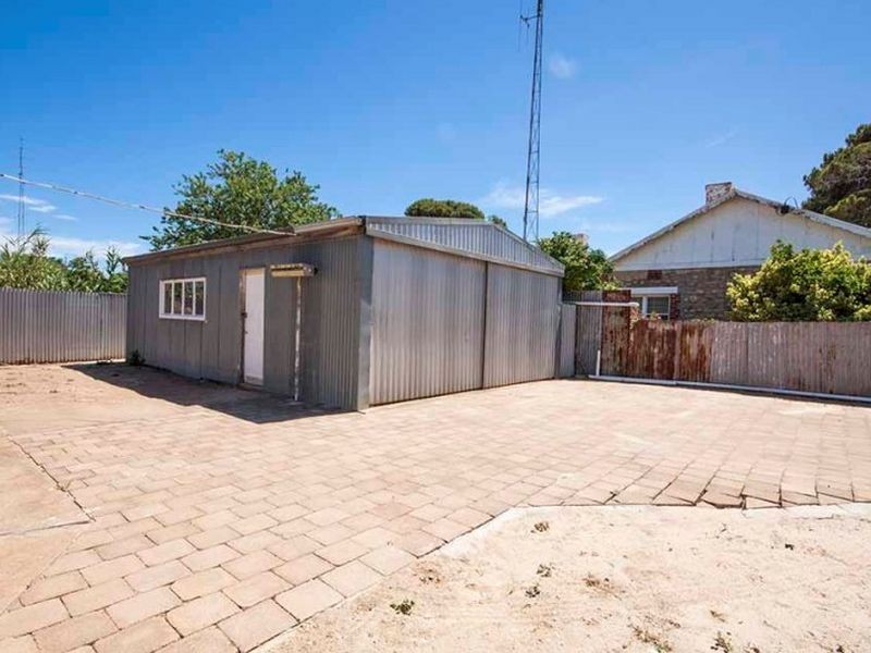 15 Irwin Street, Wallaroo SA 5556