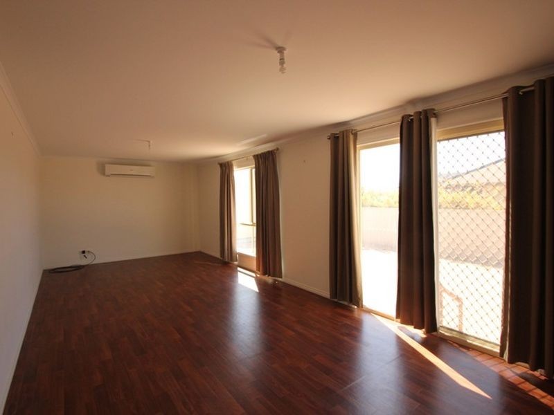 12 Reynolds Street, Moonta Bay SA 5558