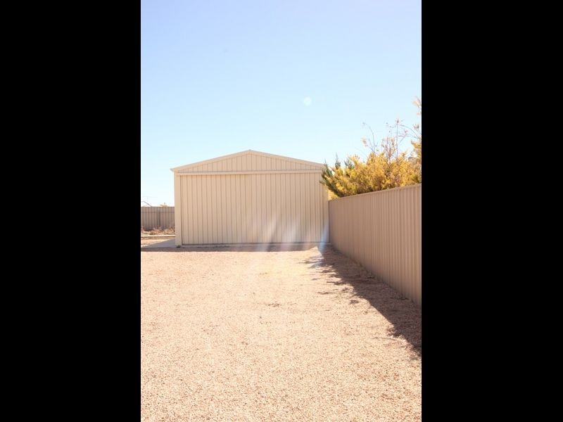 12 Reynolds Street, Moonta Bay SA 5558