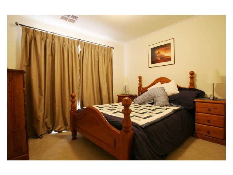 70 Tiddy Avenue, Maitland SA 5573