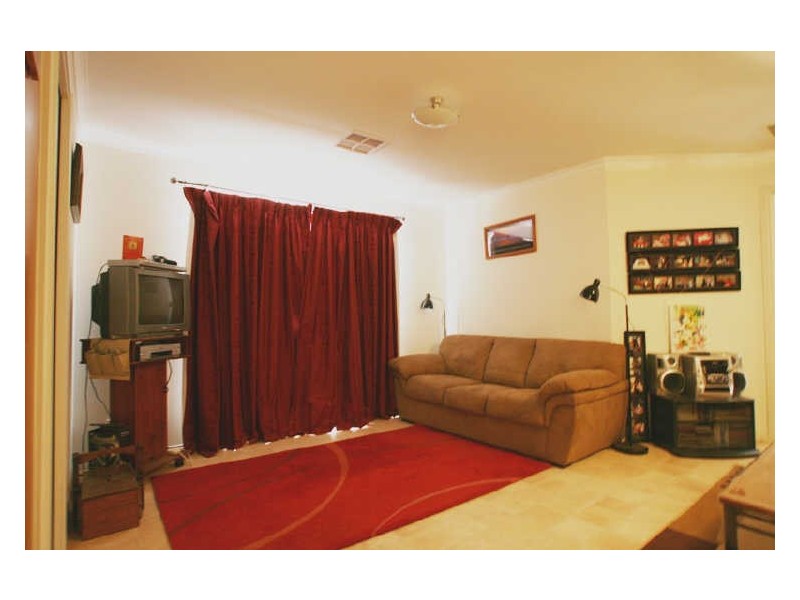 70 Tiddy Avenue, Maitland SA 5573