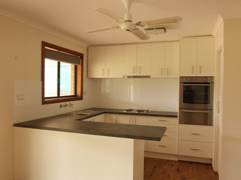 100 Bay Road, Moonta Bay SA 5558