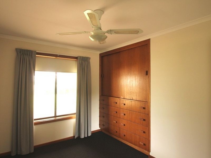 100 Bay Road, Moonta Bay SA 5558