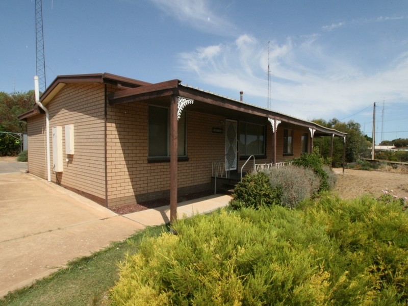17 Rossiters Road, Moonta Bay SA 5558