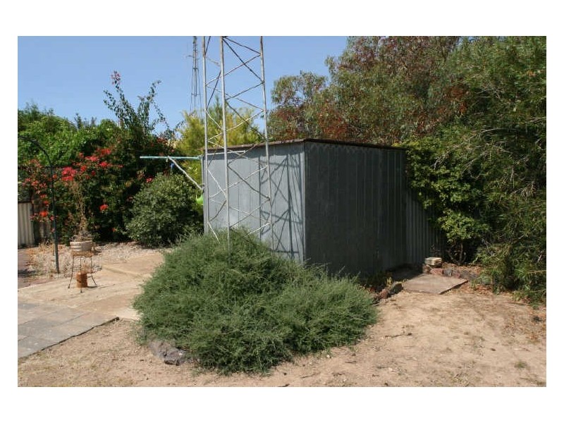 17 Rossiters Road, Moonta Bay SA 5558