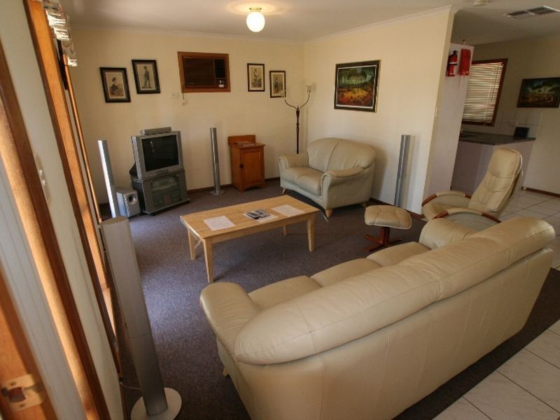 2 Cowling Court, Port Hughes SA 5558
