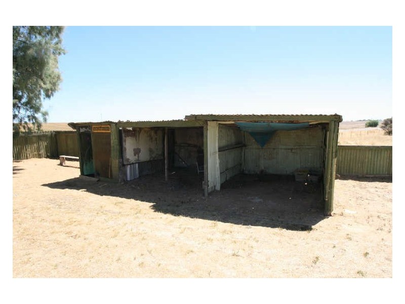 803 Maitland Road, Moonta Mines SA 5558