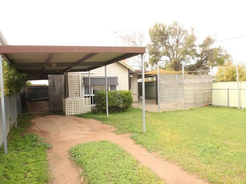 18 Tossell Street, Moonta Bay SA 5558
