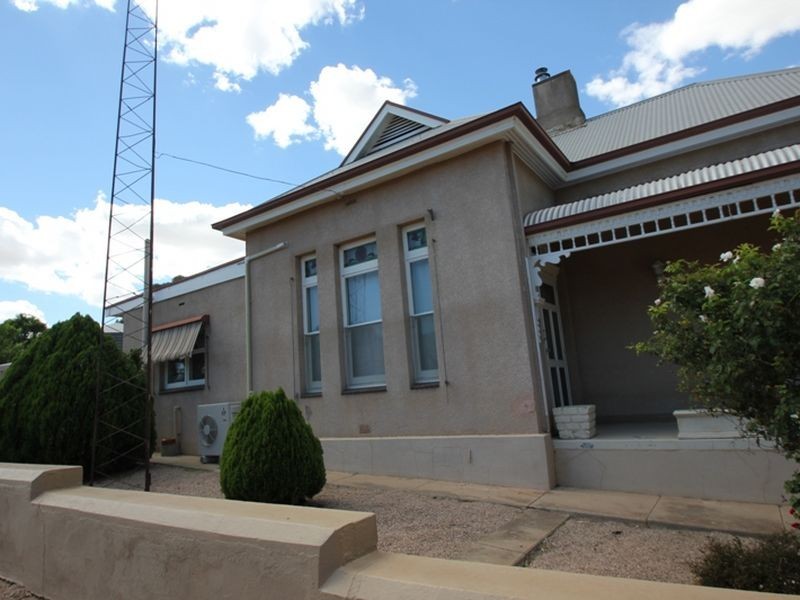 24 Milne Terrace, Moonta SA 5558