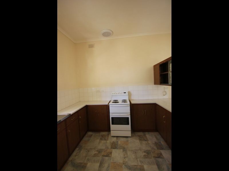 24 Milne Terrace, Moonta SA 5558
