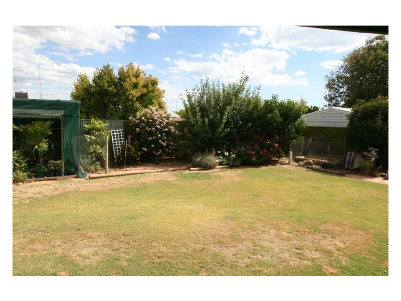6 Lyndon Avenue, Moonta Bay SA 5558