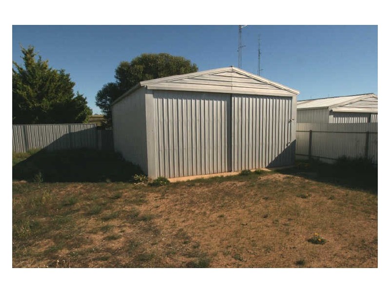 14 Lyndon Ave, Moonta Bay SA 5558