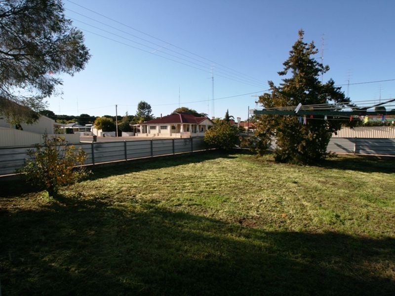 2 William Street, Moonta SA 5558