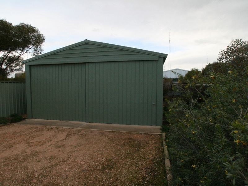 16 Moonta Road, Moonta Bay SA 5558