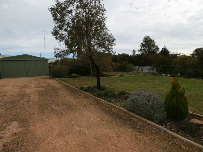 16 Moonta Road, Moonta Bay SA 5558