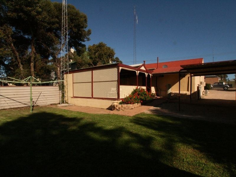 33 Milne Terrace, Moonta SA 5558