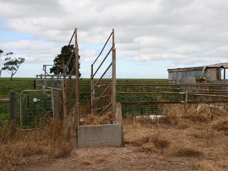Section 30 Hundred of Tiparra, Moonta SA 5558