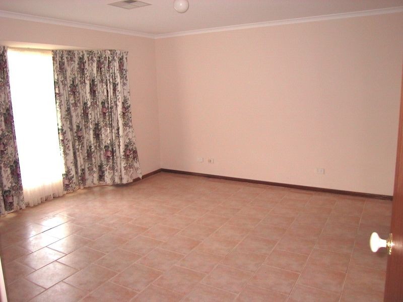 36 Moontana Avenue, Moonta Bay SA 5558