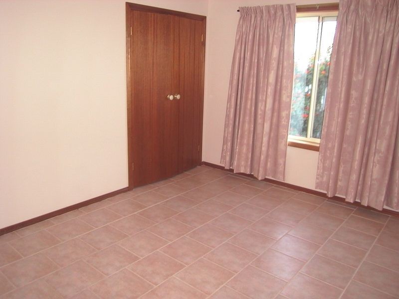 36 Moontana Avenue, Moonta Bay SA 5558