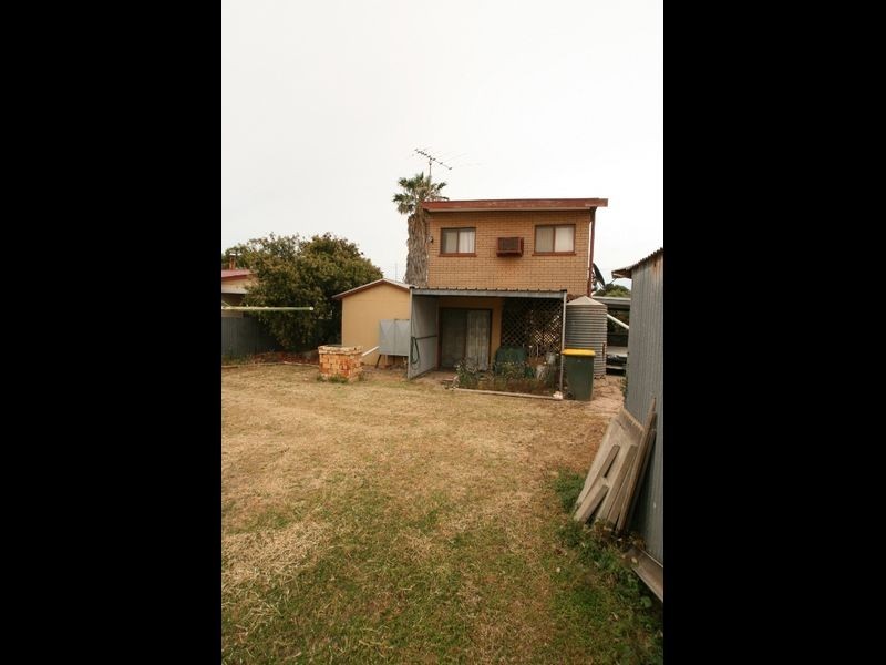 8 Moontana Avenue, Moonta Bay SA 5558