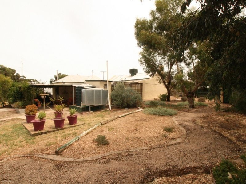 20 Kadina Road, Moonta SA 5558
