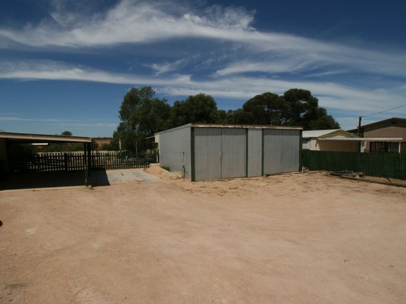 20 Kadina Road, Moonta SA 5558