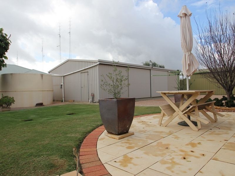 108 Bay Road, Moonta Bay SA 5558