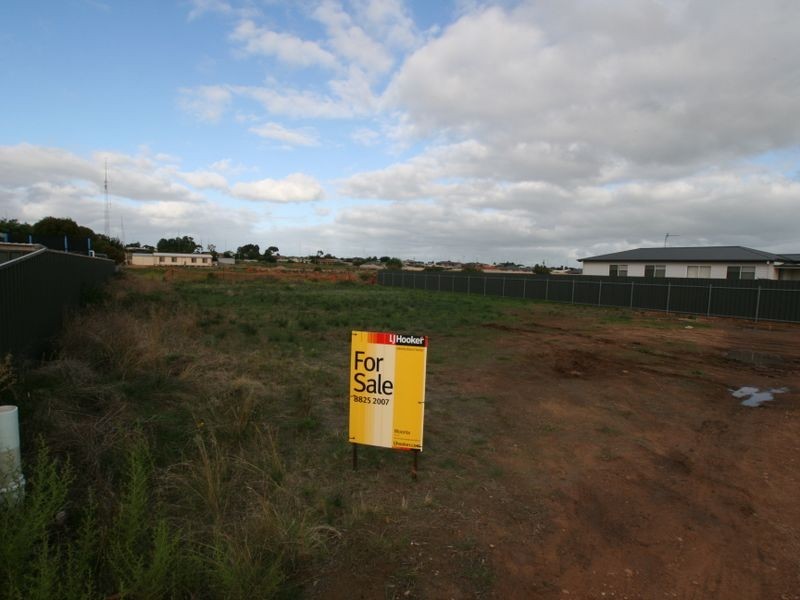 19 Andrew Street, Moonta Bay SA 5558