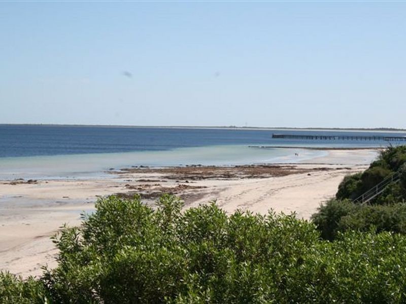 9 Trelawney Street, Moonta Bay SA 5558