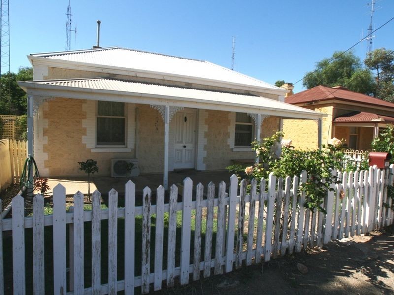 106 George Street, Moonta SA 5558