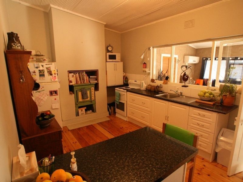 106 George Street, Moonta SA 5558