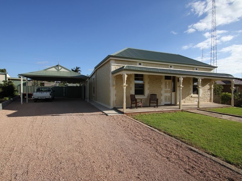 121 Bay Road, Moonta Bay SA 5558