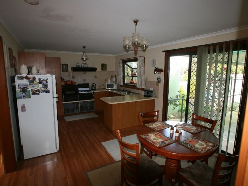 30 Monmouth Street, Moonta Bay SA 5558