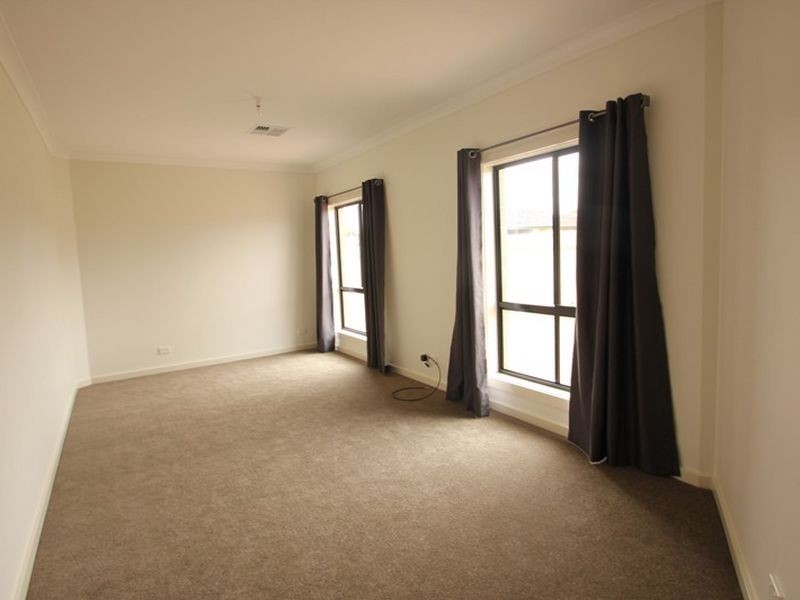 31 John Olsen Drive, Kadina SA 5554