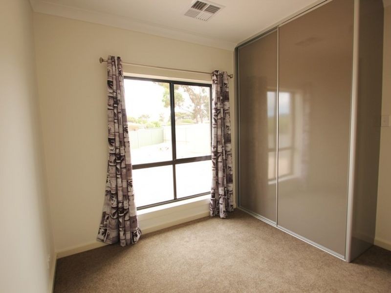 31 John Olsen Drive, Kadina SA 5554