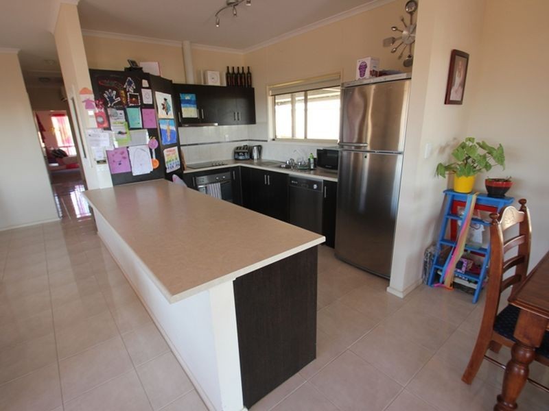 20 Seaview Road, Moonta Bay SA 5558