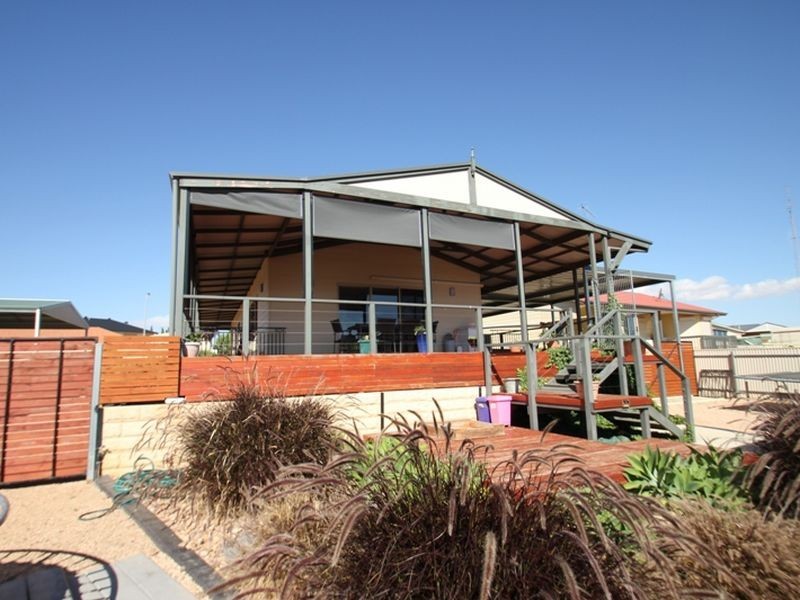 20 Seaview Road, Moonta Bay SA 5558