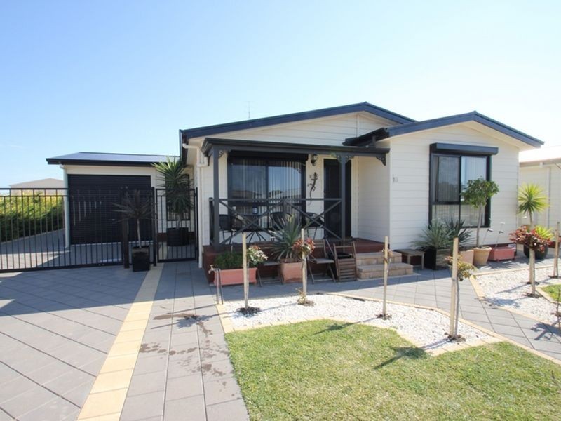 10 Reynolds Street, Moonta Bay SA 5558