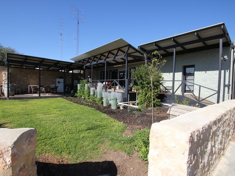 5 Milne Terrace, Moonta SA 5558