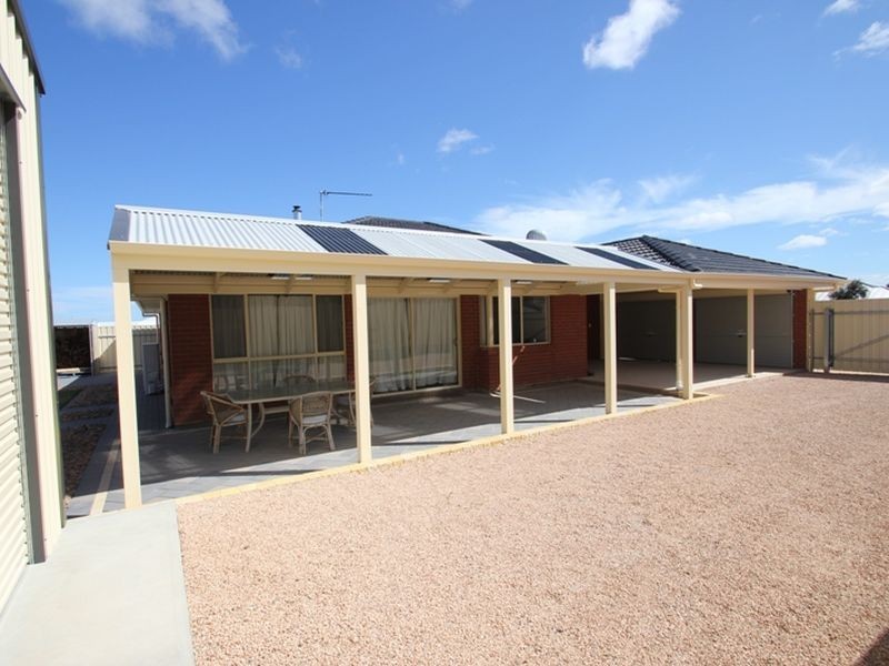 3 Quintrell Street, Moonta Bay SA 5558