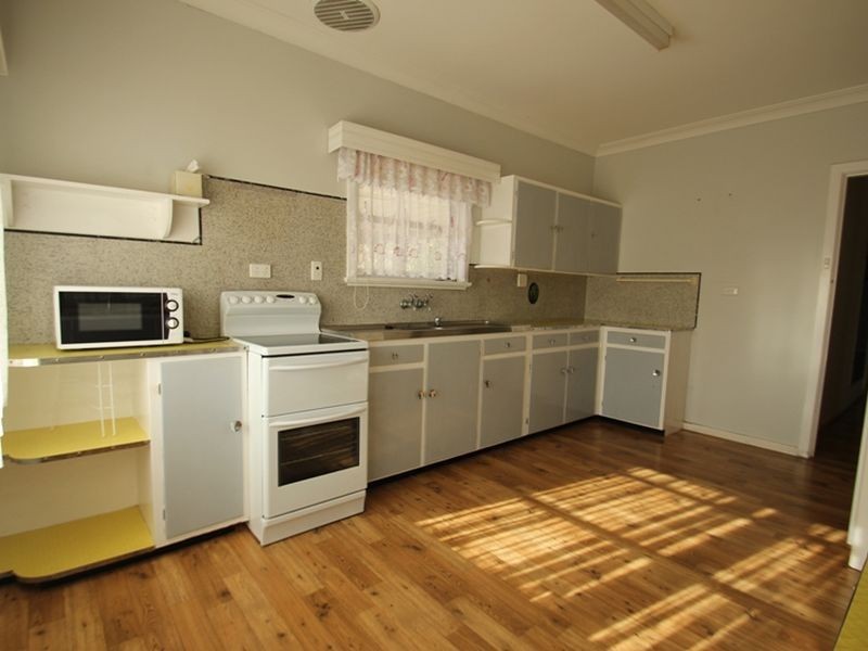 32 Caroline Street, Moonta SA 5558