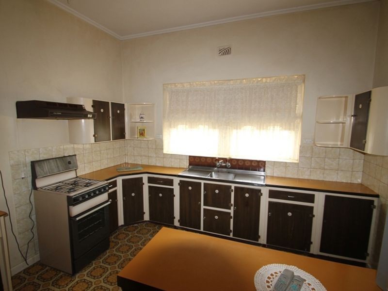 36 Caroline Street, Moonta SA 5558