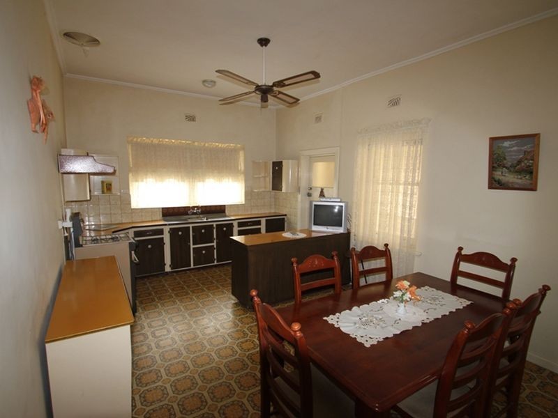 36 Caroline Street, Moonta SA 5558