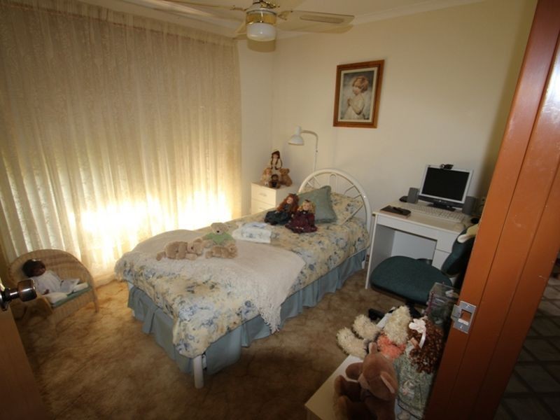 11 Stuckey Street, Moonta Bay SA 5558