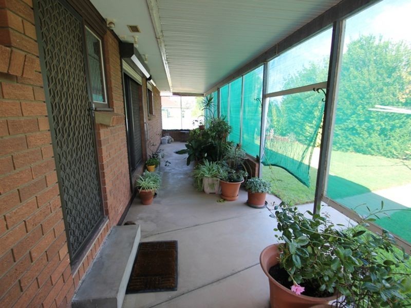 11 Stuckey Street, Moonta Bay SA 5558