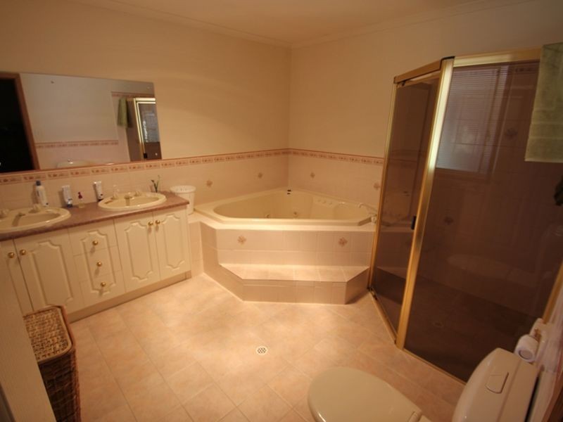 35 Highview Grove, Moonta Bay SA 5558