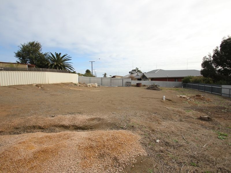 15 Harbison Street, Moonta Bay SA 5558